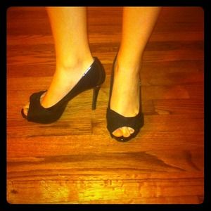 Fioni Black High Heels
