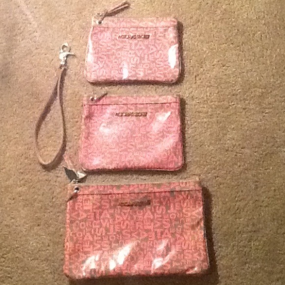 VS cosmetic bags - Picture 1 of 3
