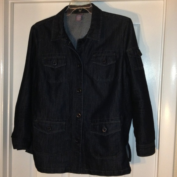 📌bundled Dark wash denim jacket