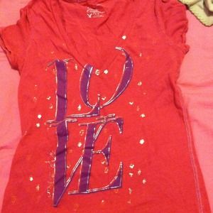 American eagle Tshirt V-neck ; size M