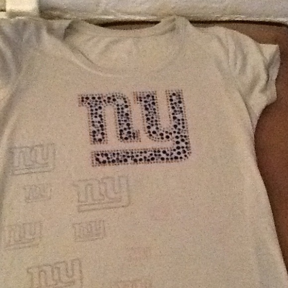 new giants tee...m