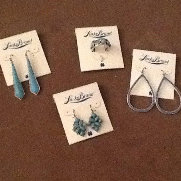 brand new turq lucky earrings and ring.