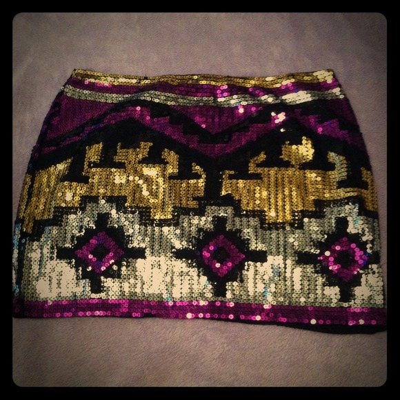 Envy Me Dresses & Skirts - ⚡️REDUCED⚡️Sequined Aztec skirt!
