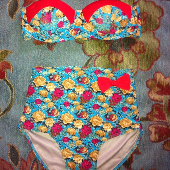 Highwaisted floral swimsuit