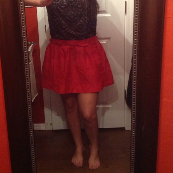 Red Express Mini Skirt - Picture 4 of 4