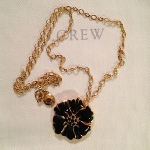 J Crew Flower Pendant Necklace ❤
