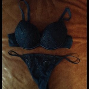 BUNDLE-Navy & Gray Bra Sets with Eyeshadow kit