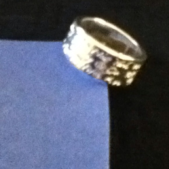 ✨Silver designer band style ring✨ - Picture 2 of 4