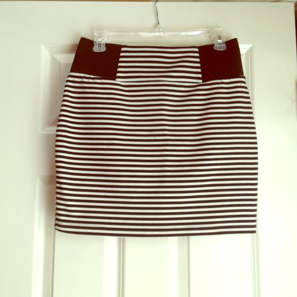 Forever 21 Dresses & Skirts - Black and white striped skirt Forever 21