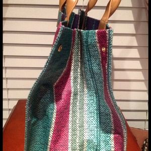 Tory Burch Bags - AUTHENTIC Tory Burch Large Elle Tote! Tory Burch Bags - AUTHENTIC Tory Burch Large Elle Tote!