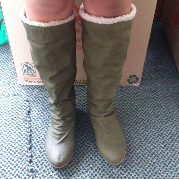 Army colored boots - Picture 2 of 3