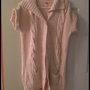 Cream sweater like new condition