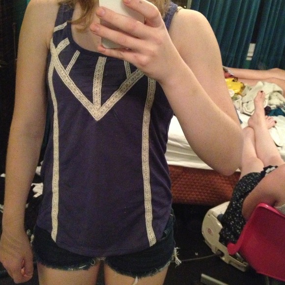 Razorback purple tank