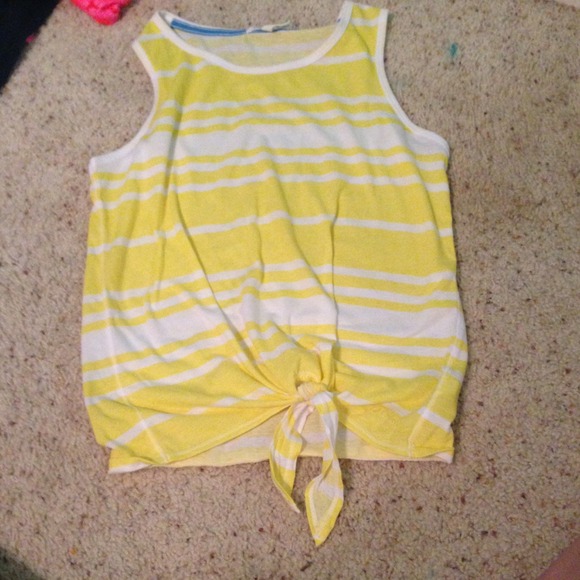 yellow & white stiped tank with a ty at the bottom - Picture 1 of 1