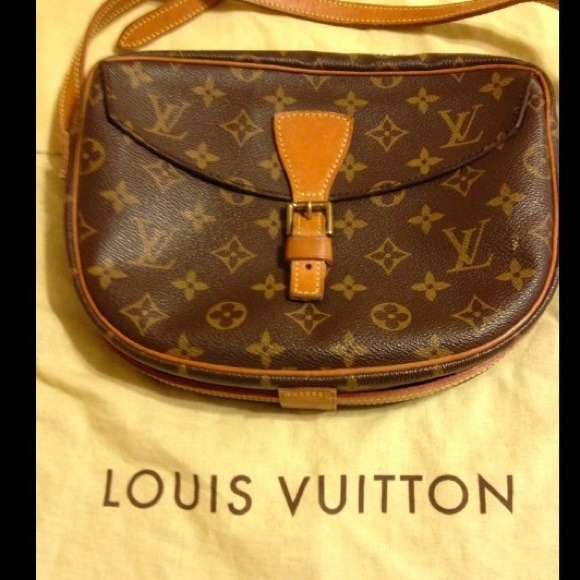 💥SOLD💥💯Authetic louis vuitton Jeune Fille