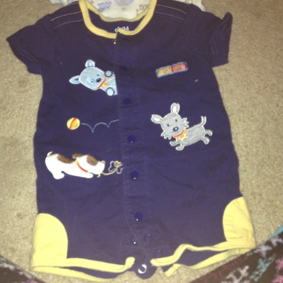 2 cute baby boy clothes!