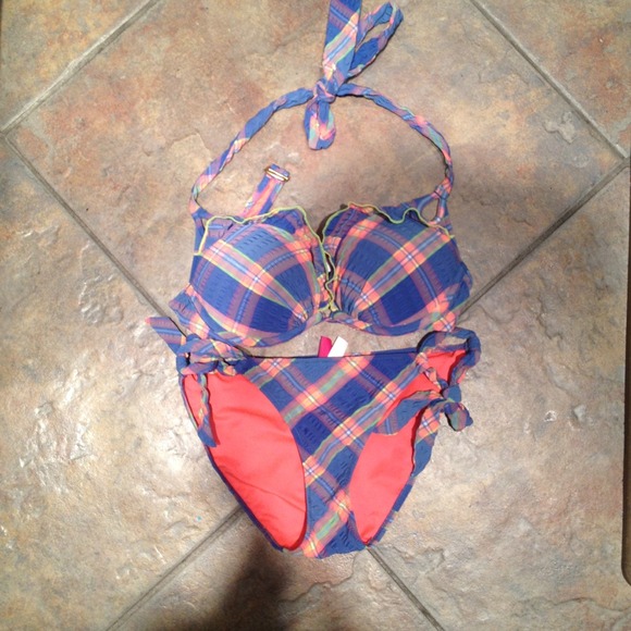 Push-up bathing suit