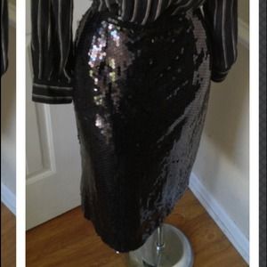 *REDUCED* Gorgeous Sequined Pencil Skirt