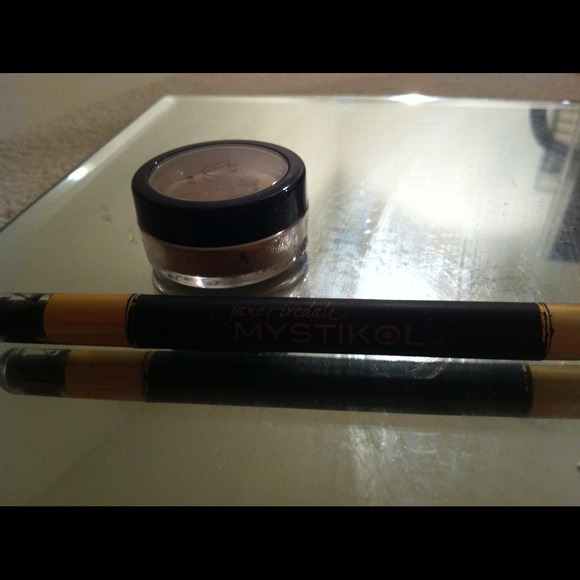 JANE IREDALE EYELINER׳!