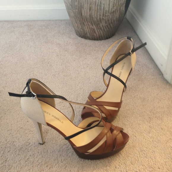 Sexy Audrey Brooks sandals Worn once👀 size 11