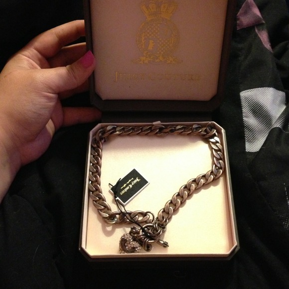 Juicy Couture Rose gold starter necklace - Picture 3 of 4
