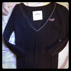 Hollister navy blue sweater