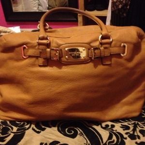 Michael kors leather tote! 💕