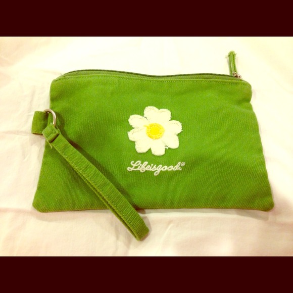 🚫ON HOLD🚫"Life is Good" clutch bag