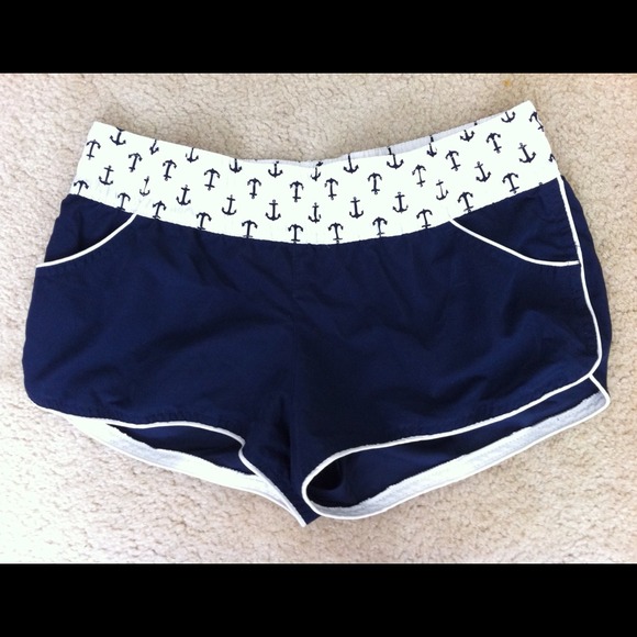 Nautical anchor track shorts