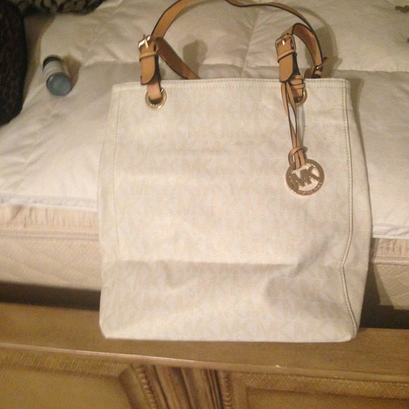 Inspired great quality jet set