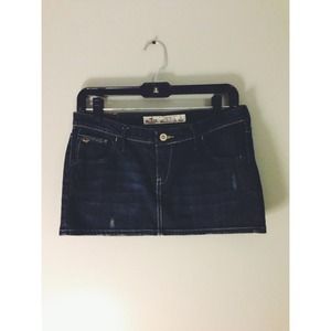 ❌SOLD❌Distressed denim skirt