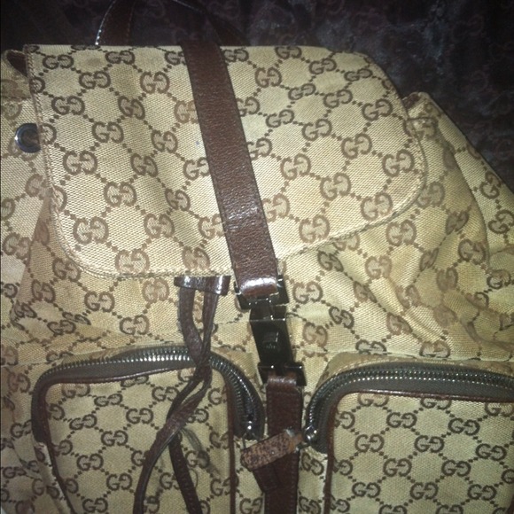 💢💢sold💢💢Authentic vintage Gucci back pack