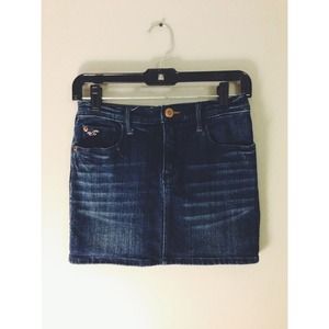 ❌SOLD❌Dark wash denim skirt
