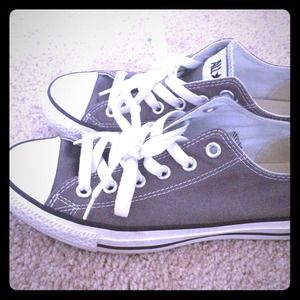 Grey converse