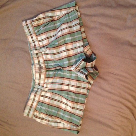 Size 3 Hollister shorts