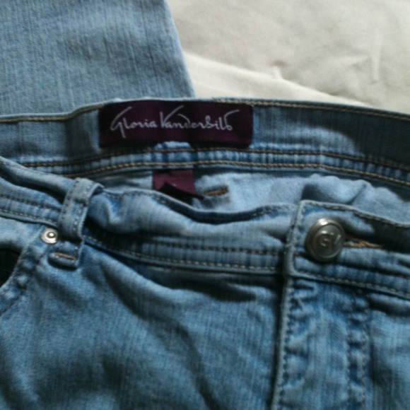 ๐SOLD๐๐G.V. JEANS๐๐ - Picture 2 of 3