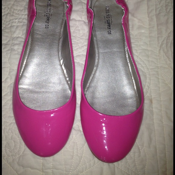Mossimo Size 10 Hot Pink flats