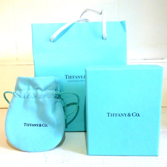 ⛔SOLD⛔✨ Authentic Tiffany Co. 1837 silver ring NWB - Picture 2 of 4