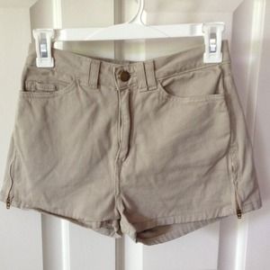 SOLD***AA high-waisted khaki shorts