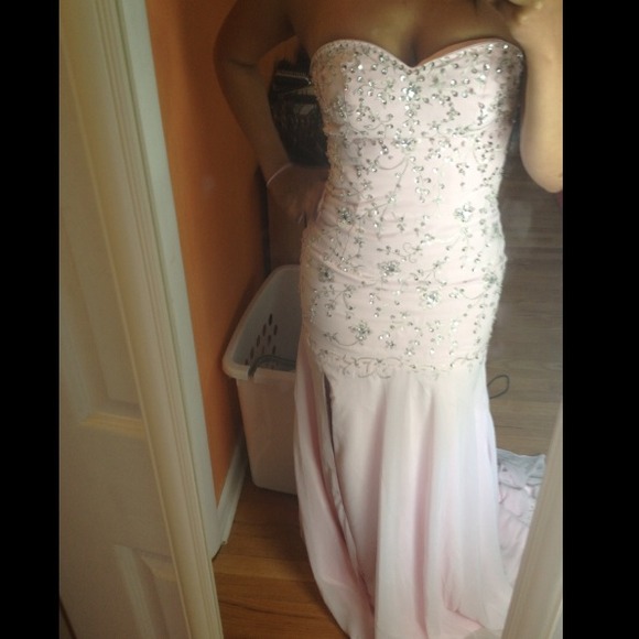 Embellished gown NWT - Picture 1 of 1