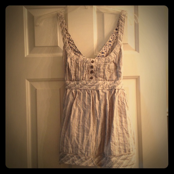 Ecuadorian stylish tank