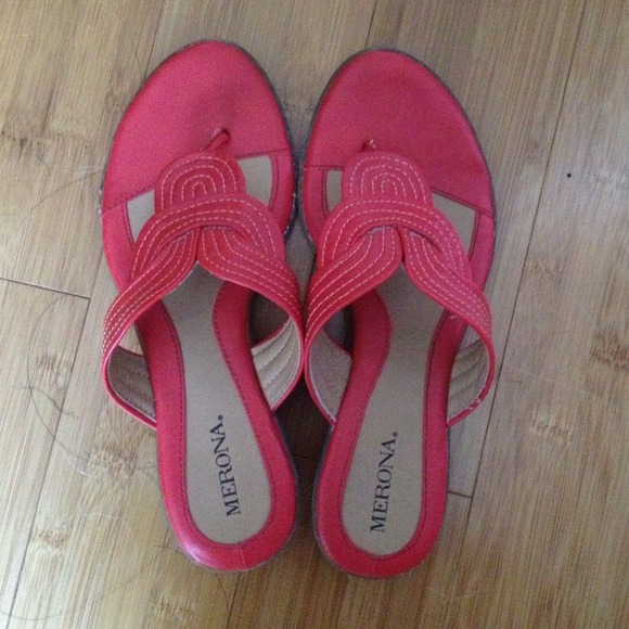 Coral leather flip flops