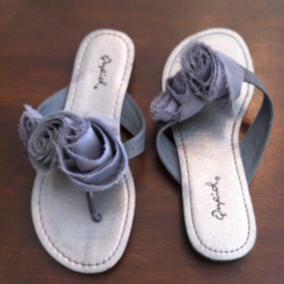 Sold👣Adorable sandals!!