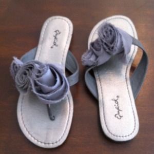 Sold👣Adorable sandals!!
