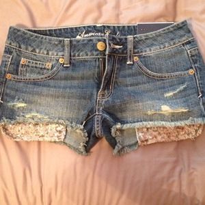 NWT size 2 American eagle shorts