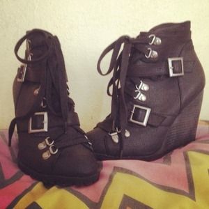 ⬇️[Reduced] Charlotte Russe Wedge Booties!
