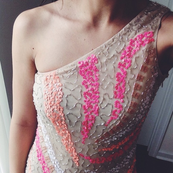 💕 Host Picks 💕 • Sequin Beaded Dress • - Picture 2 of 2