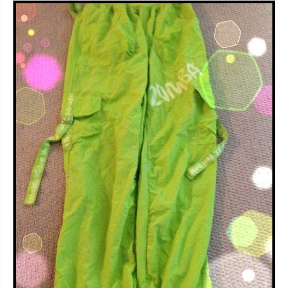 ~SOLD~ in bundle Zumba (R) neon green cargo pants.