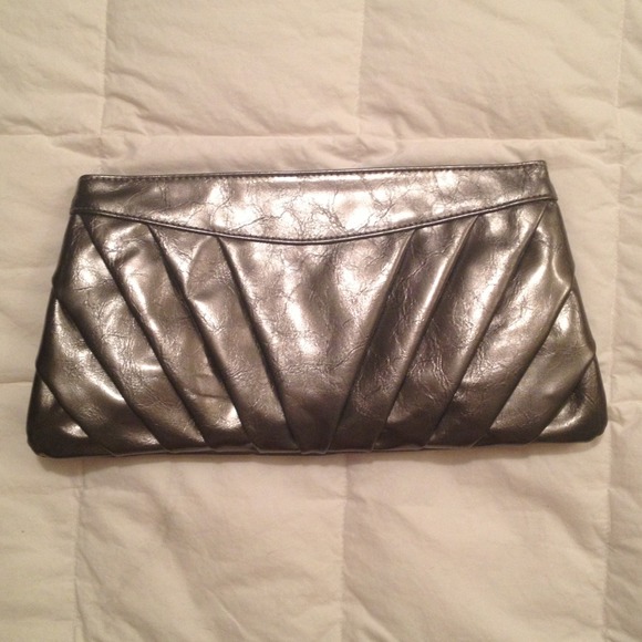 Style and Co. Clutch