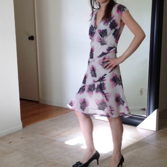 Max summer flower dress. Like brand new condition - Picture 4 of 4